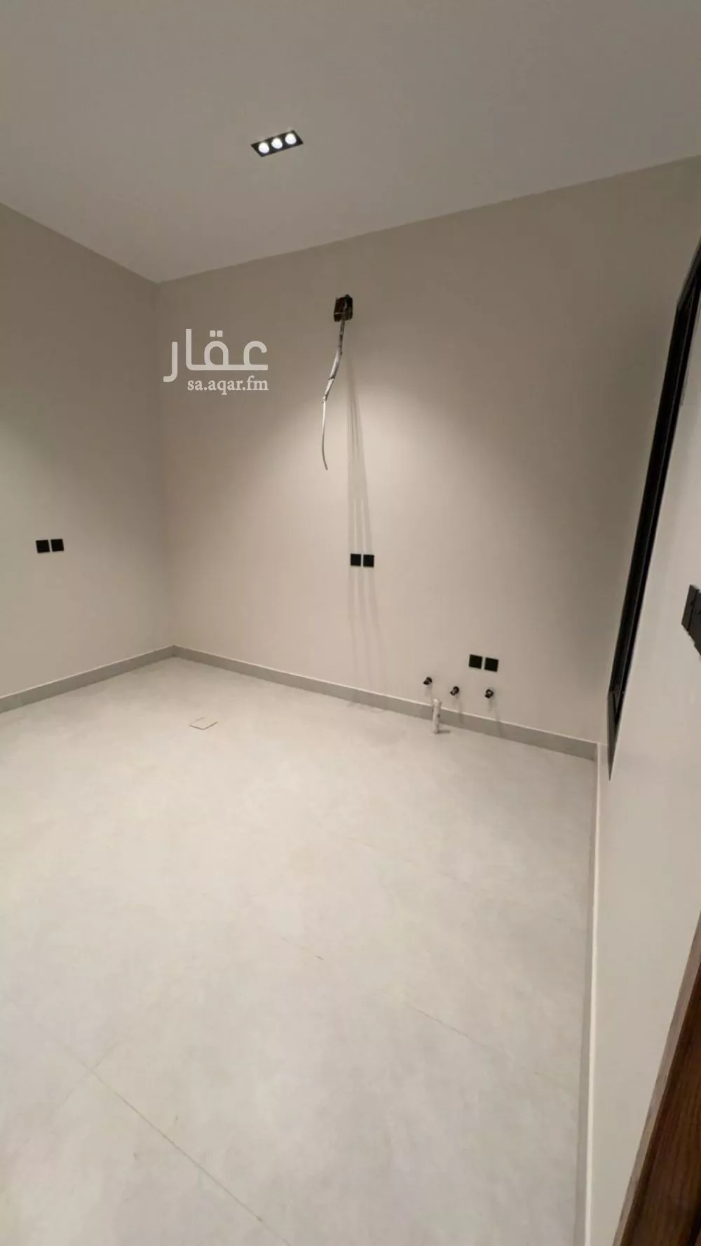 فيلا 4 غرف في الرمال 1