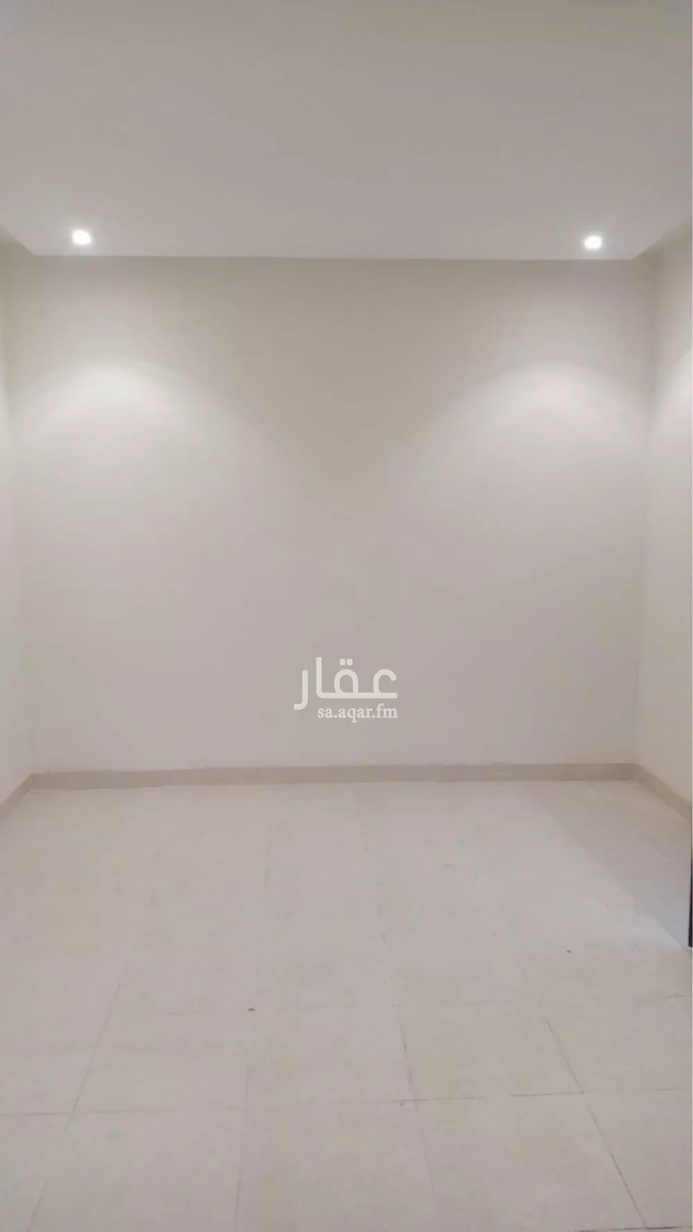 عمارة 2500 م² في الرمال 2