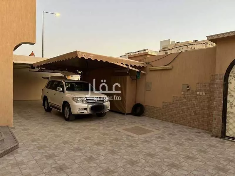 فيلا 10 غرف في الخليج 2