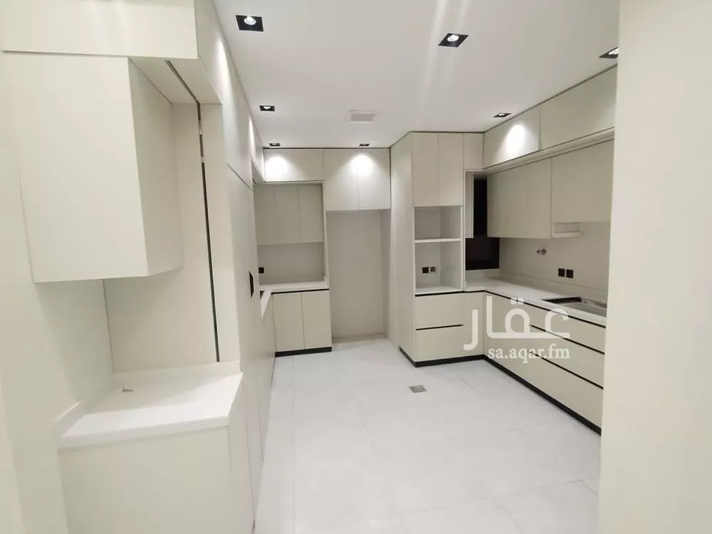 دور 4 غرف في النرجس 4