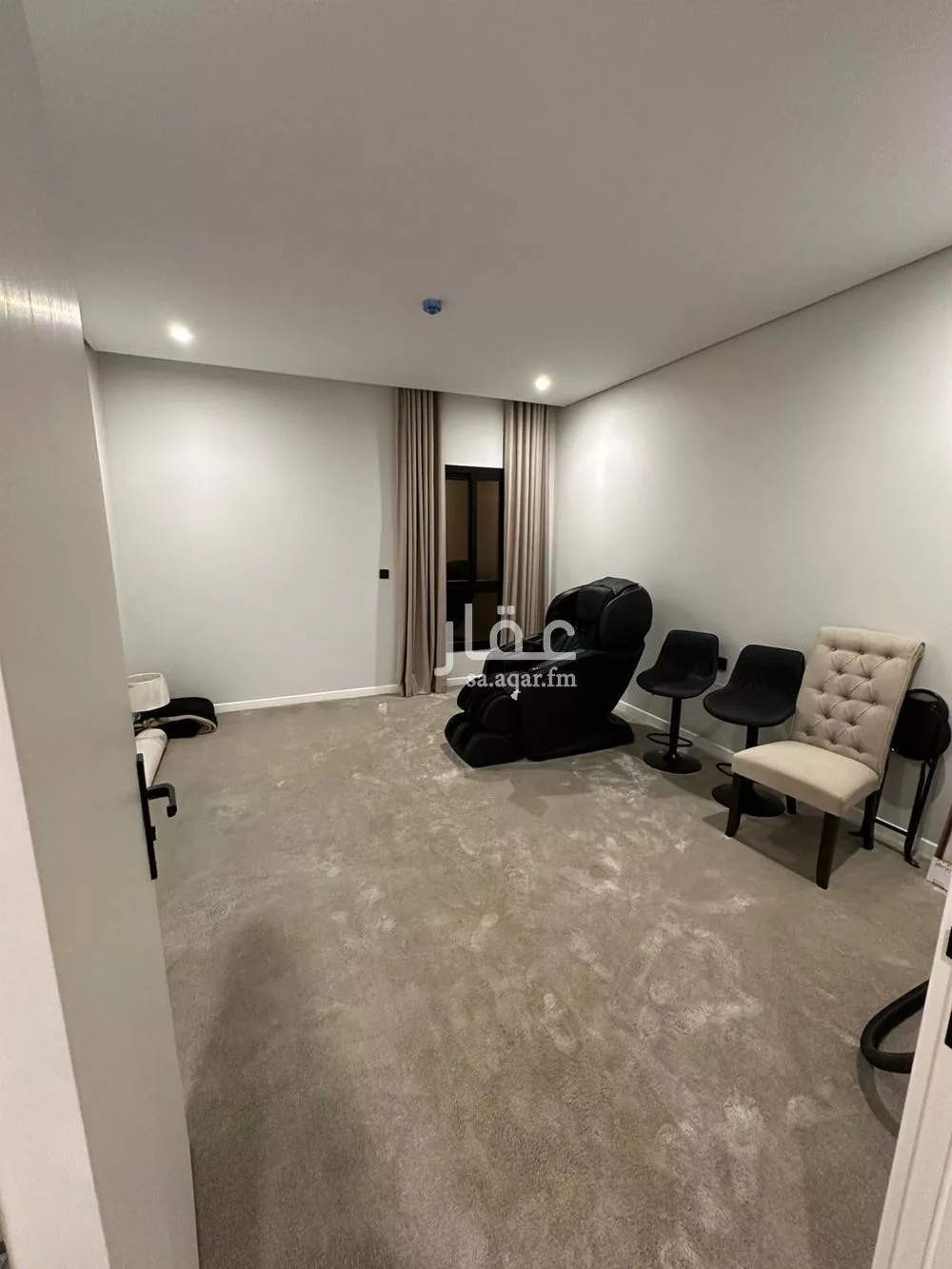 شقة 2 غرف في الملقا 5