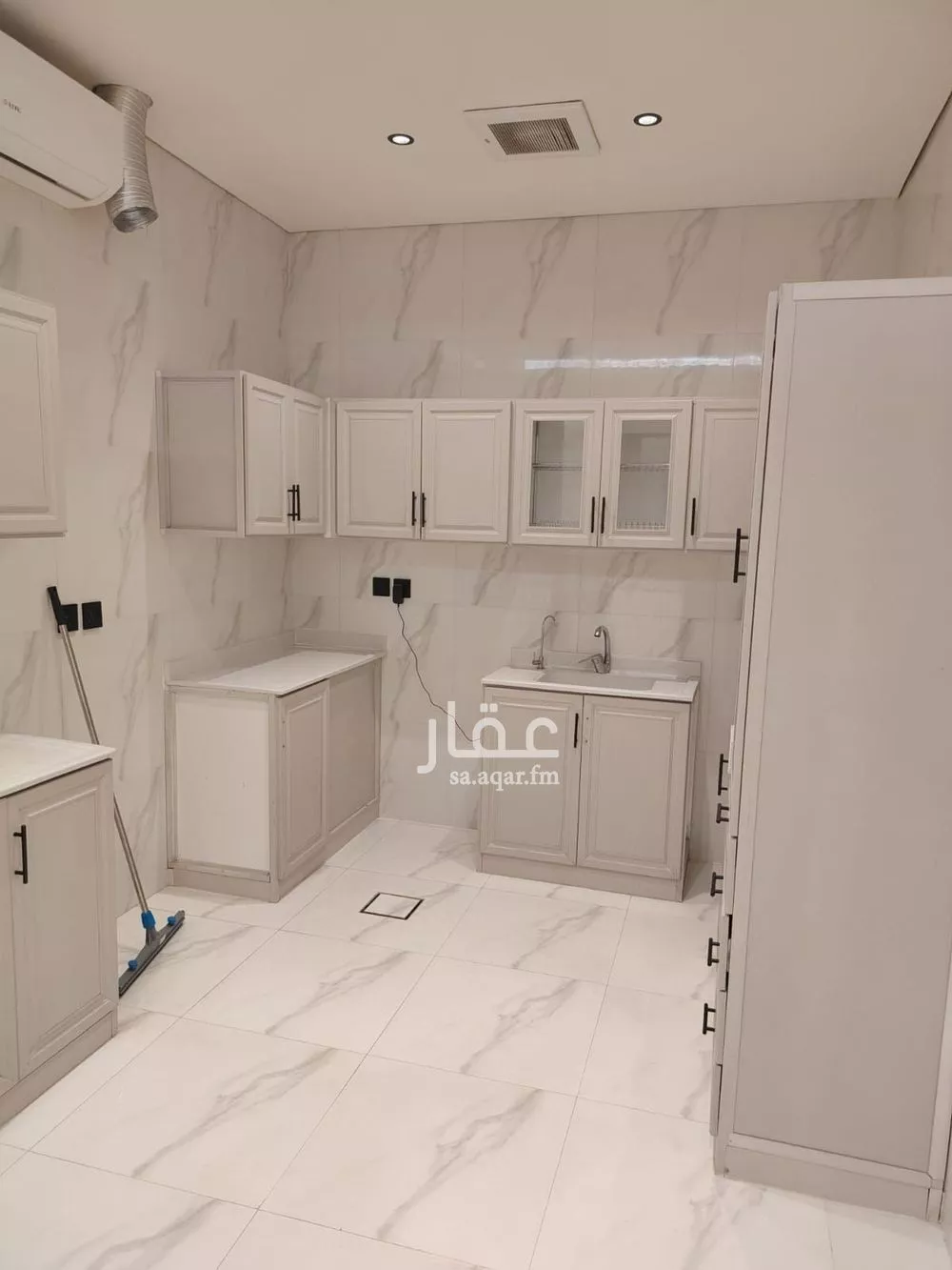 3 bedroom floor in Al Narjis 1