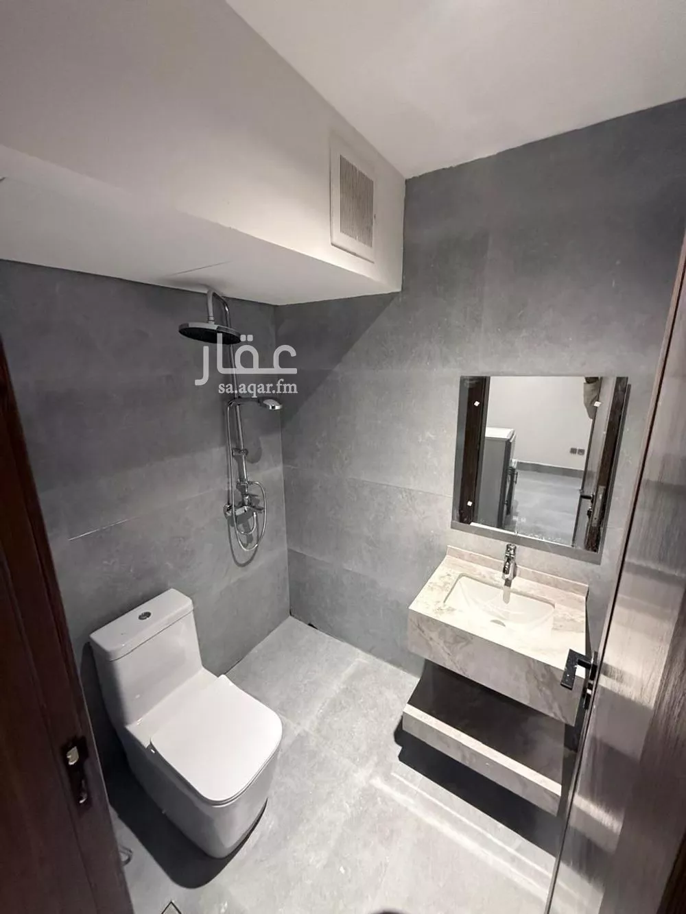 دور 1 غرف في النرجس 1