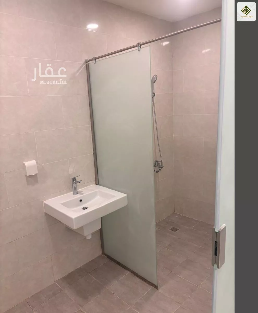 3 bedroom villa in Al Janadriyah, Riyadh 21