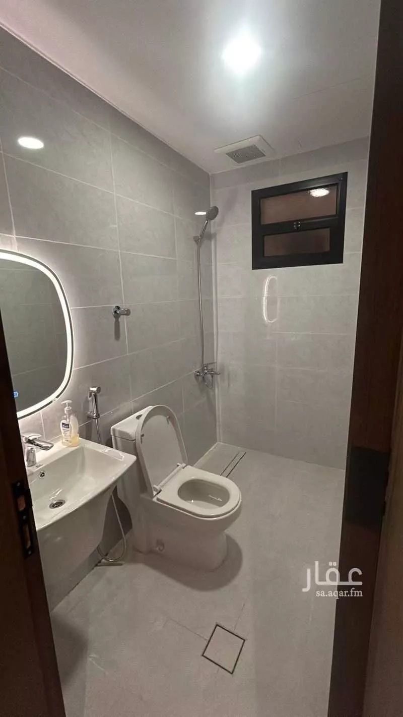 شقة 4 غرف في الحمرا 2