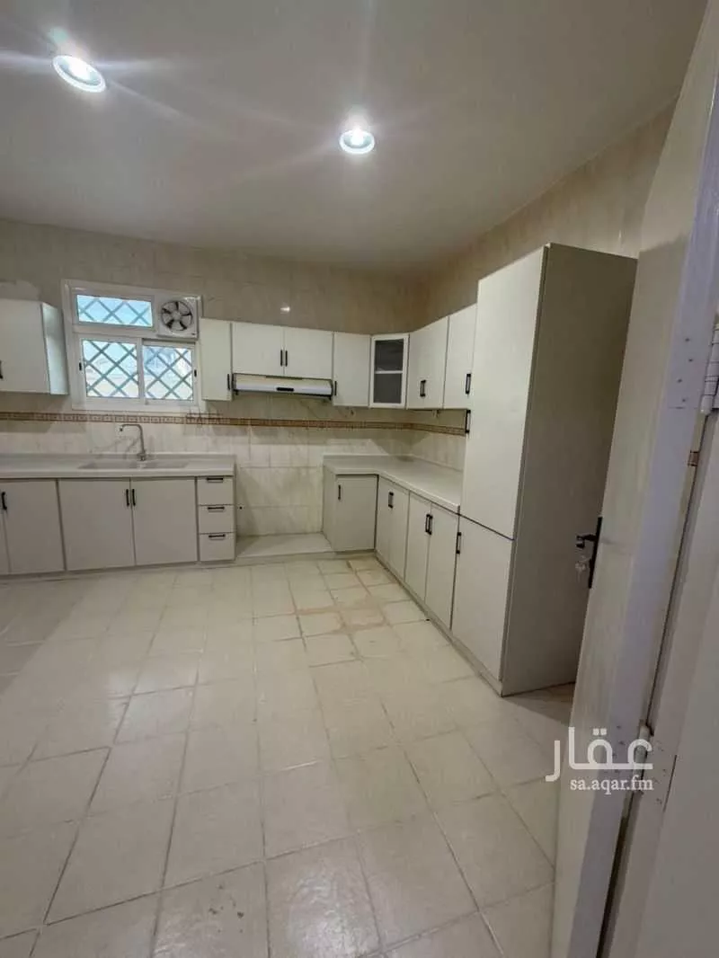 شقة 15 غرف في النرجس 5