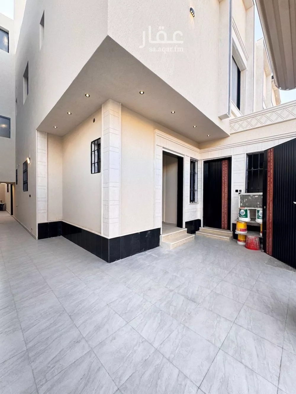 فيلا 5 غرف في العريجاء الغربية