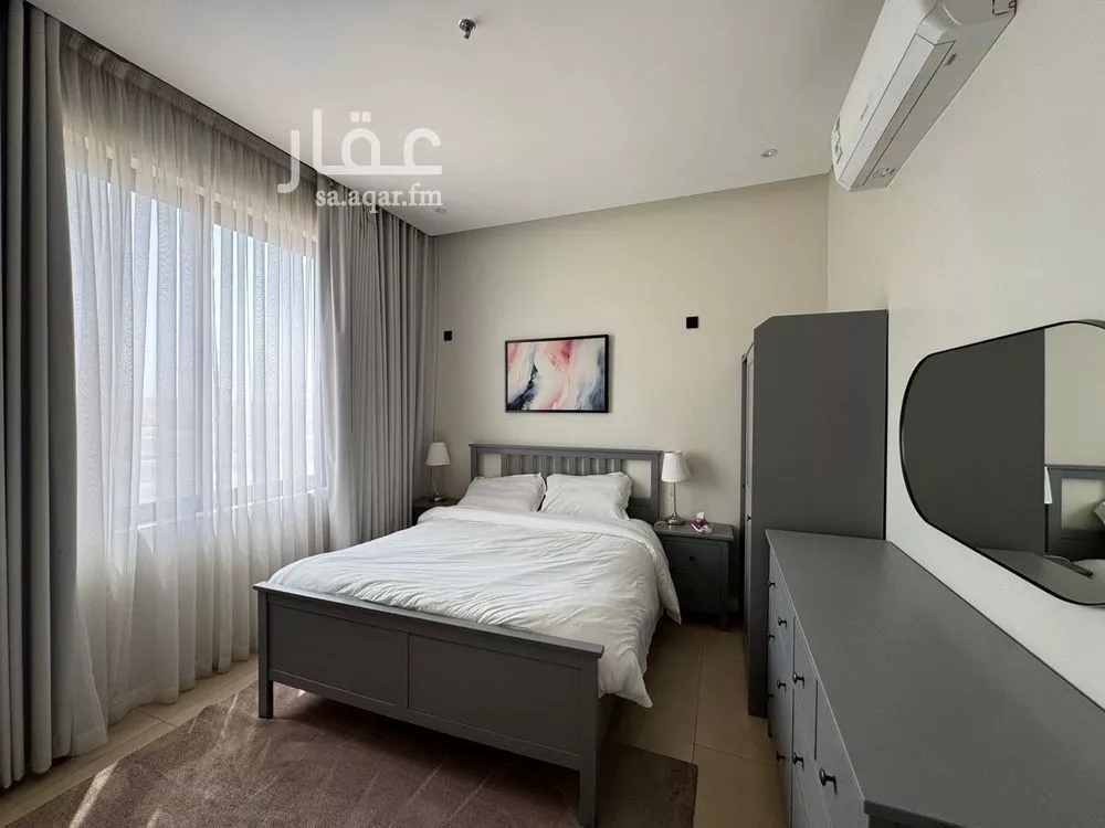 شقة 2 غرف في الملقا 5