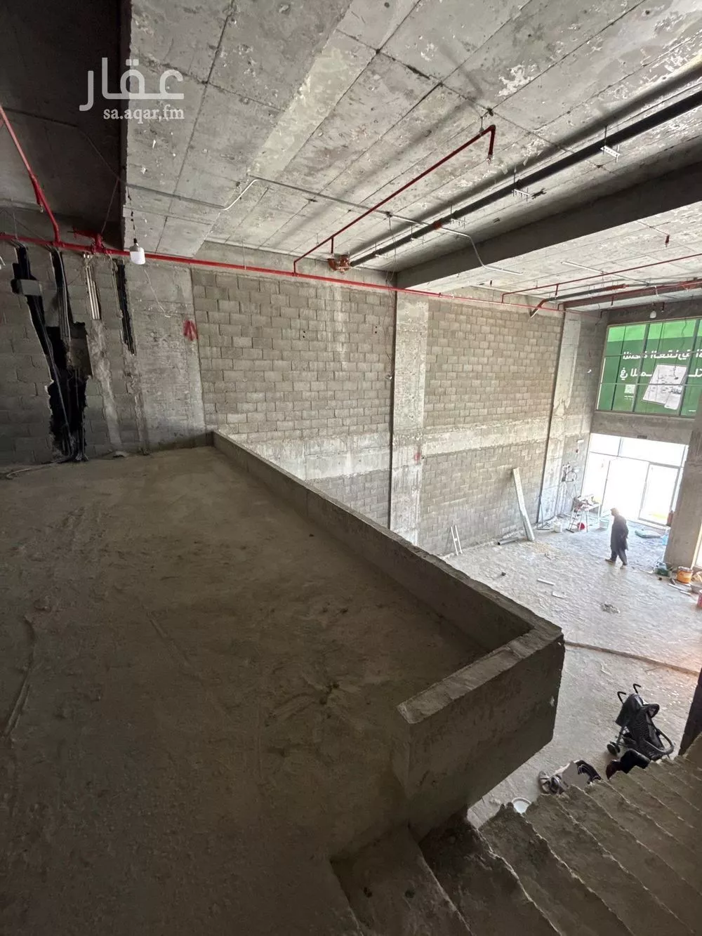 محل 850 م² في المروج 3