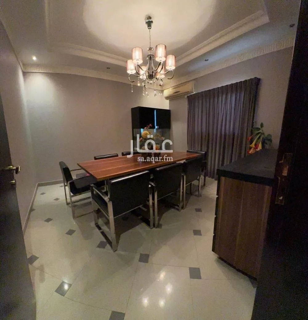 5 bedroom villa in Al Janadriyah 3