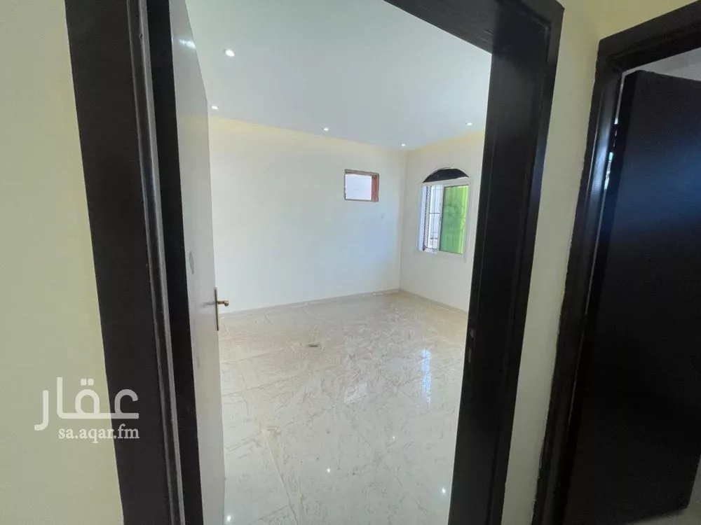 دور 5 غرف في الرمال 4