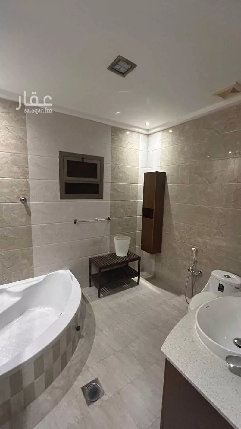 7 bedroom villa in Al Nahda, Eastern Province 13