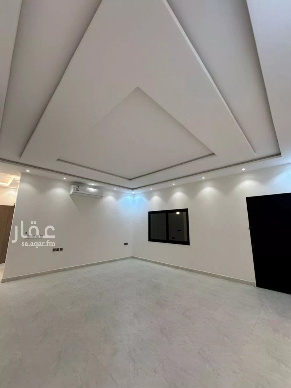 5 bedroom villa in Al Qairawan, Riyadh 8