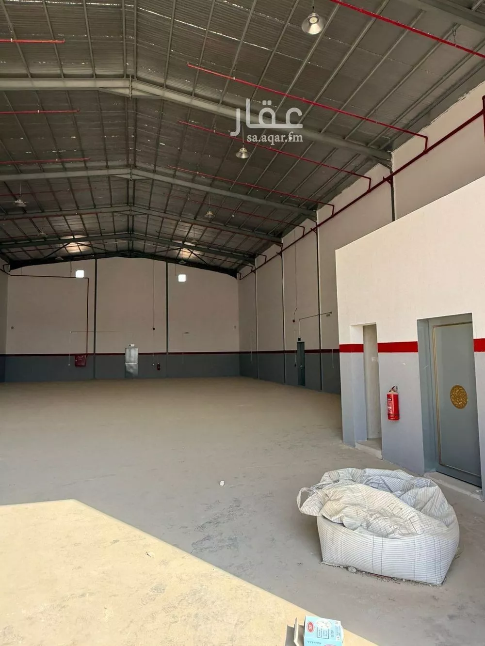 مستودع 1200 م² في طيبة 2