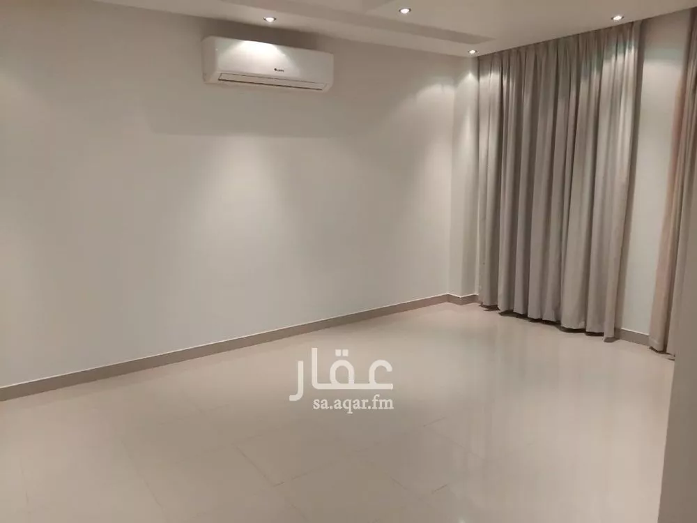 فيلا 3 غرف في العارض 5