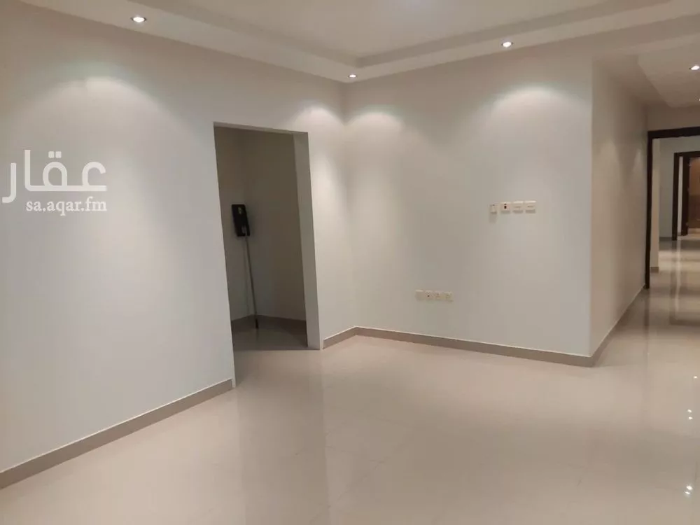 فيلا 3 غرف في العارض 4