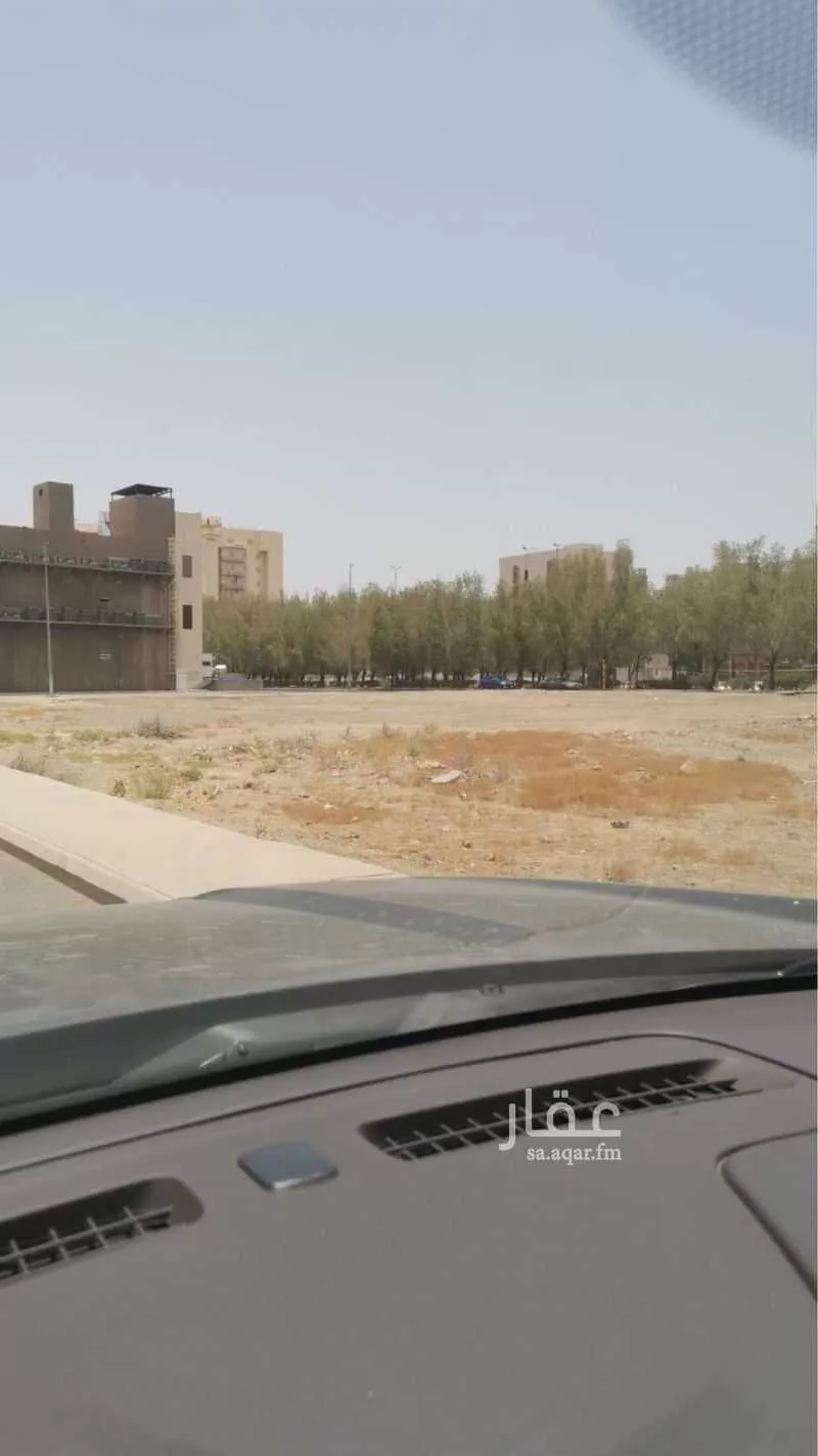 أرض 690 م² في الحمراء و ام الجود