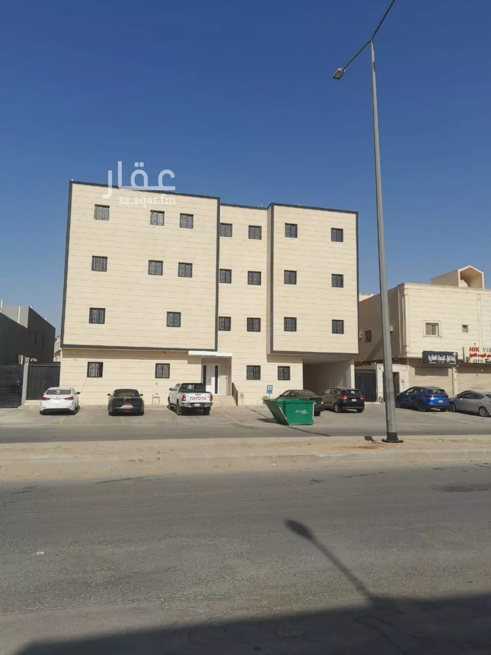 837 sqm building in Al Rimal