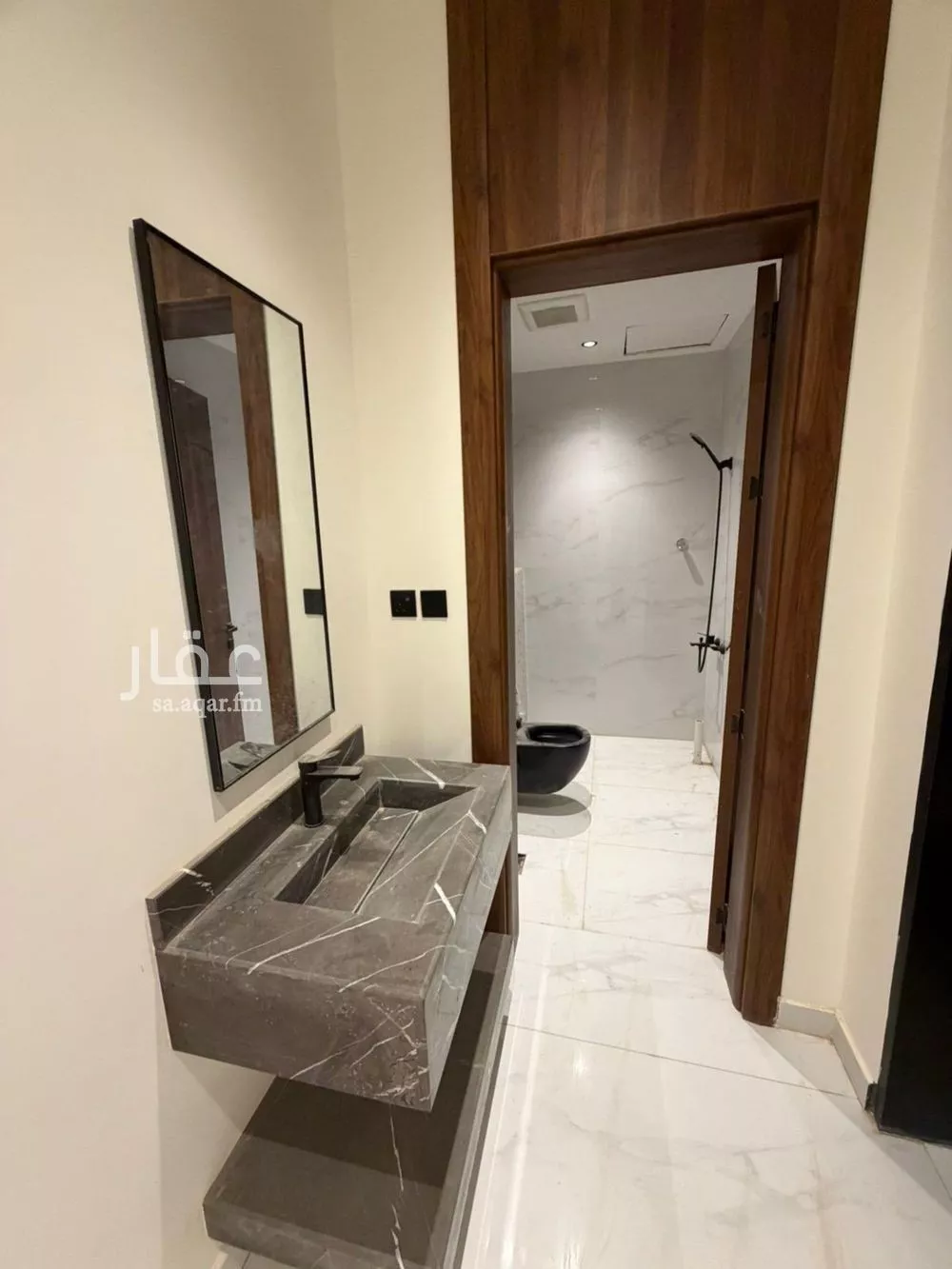 3 bedroom floor in Al Rimal 4