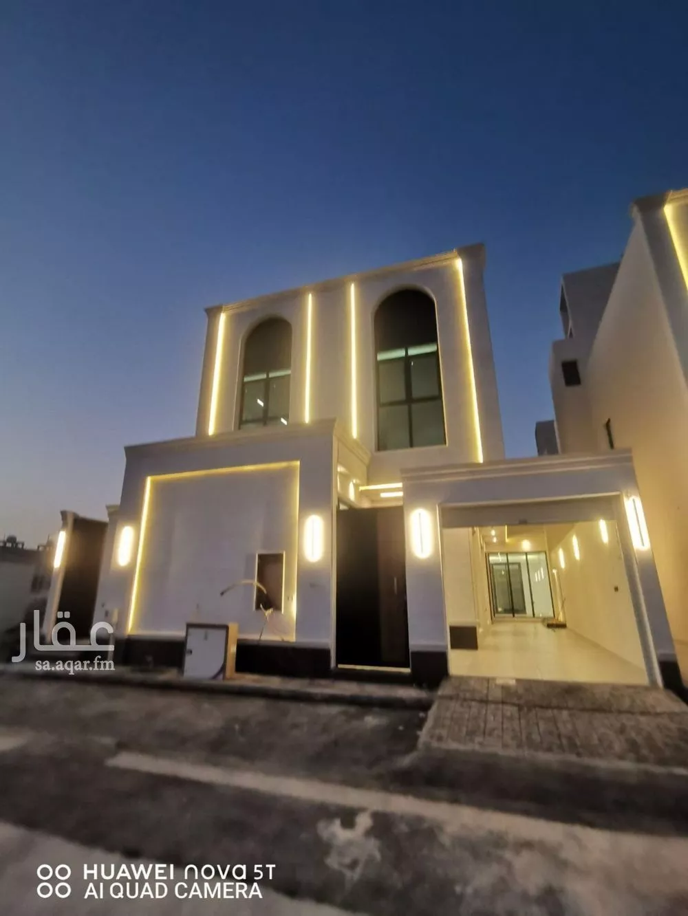 5 bedroom villa in Al Rimal 1