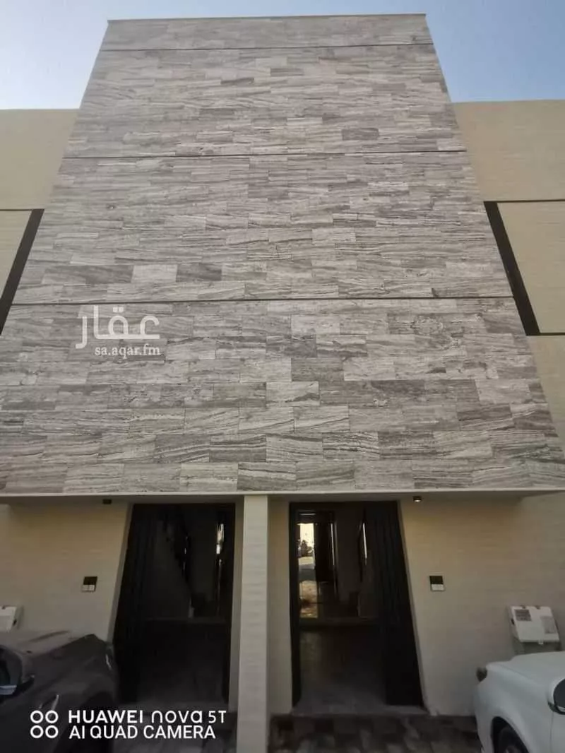 4 bedroom floor in Qurtubah 1