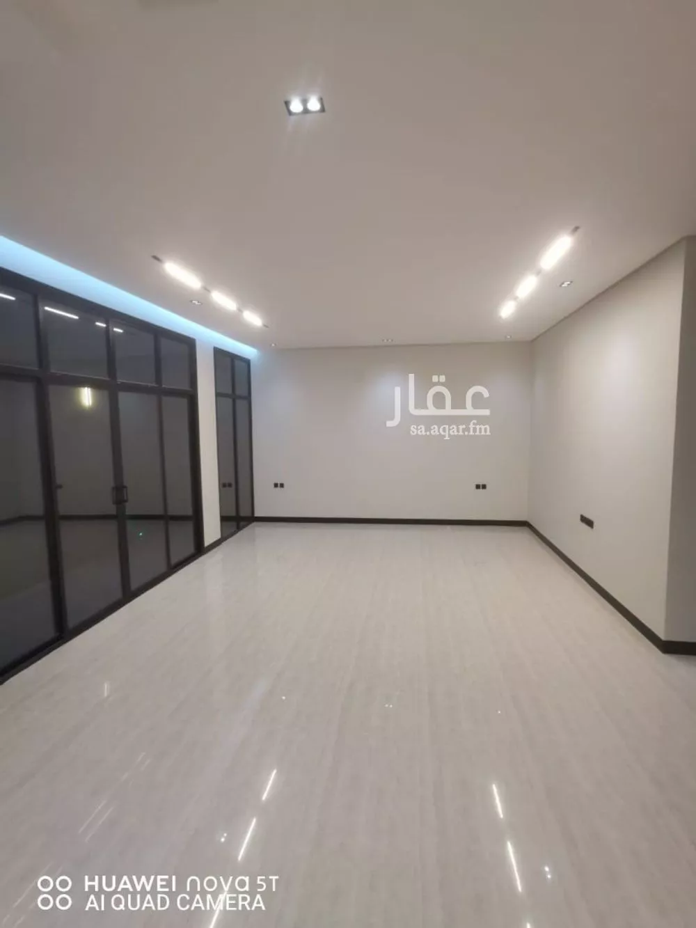 فيلا 5 غرف في الرمال 2