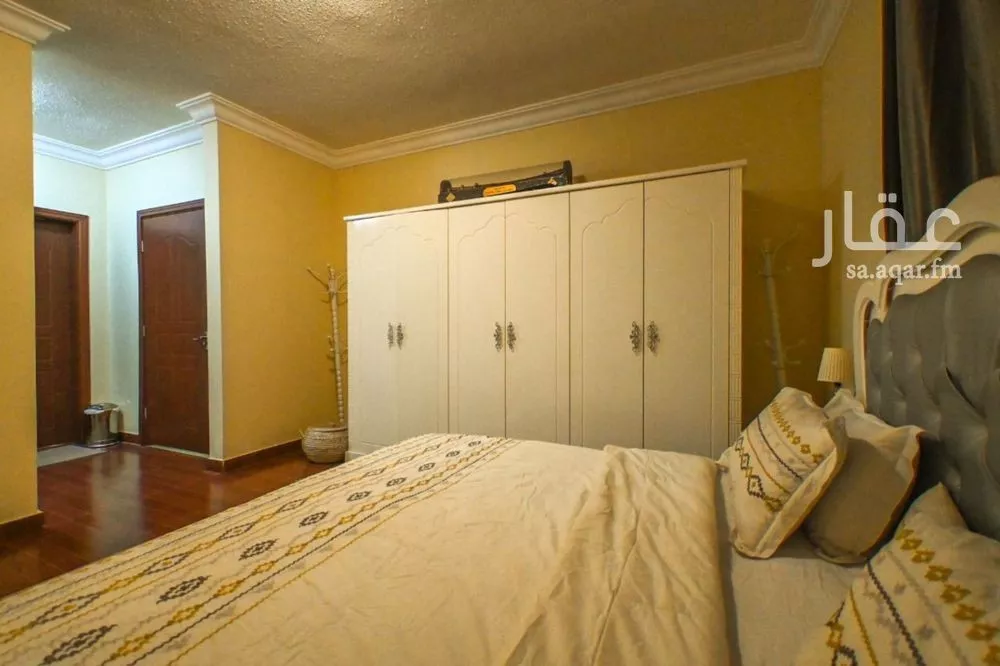 شقة 3 غرف في الملقا 5