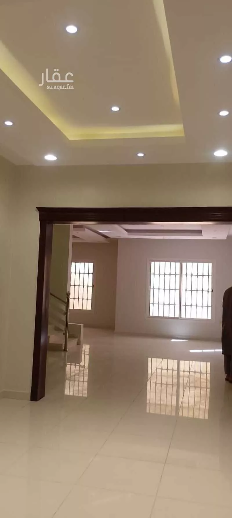 فيلا 5 غرف في العارض 3