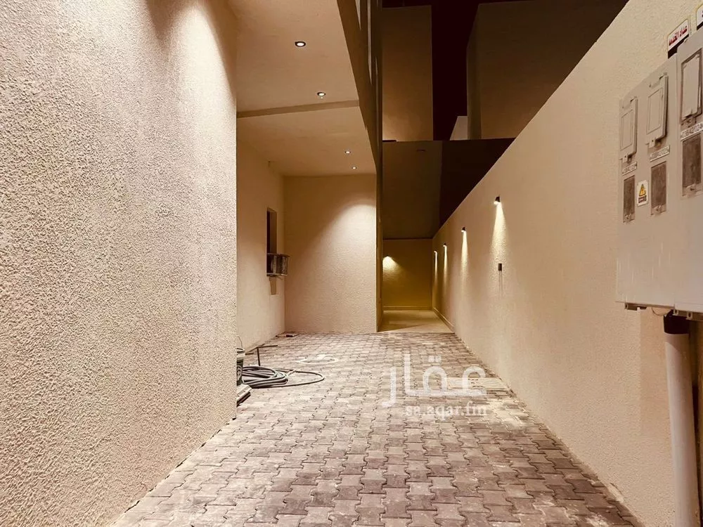 3 bedroom apartment in Al Mahdiyyah 4