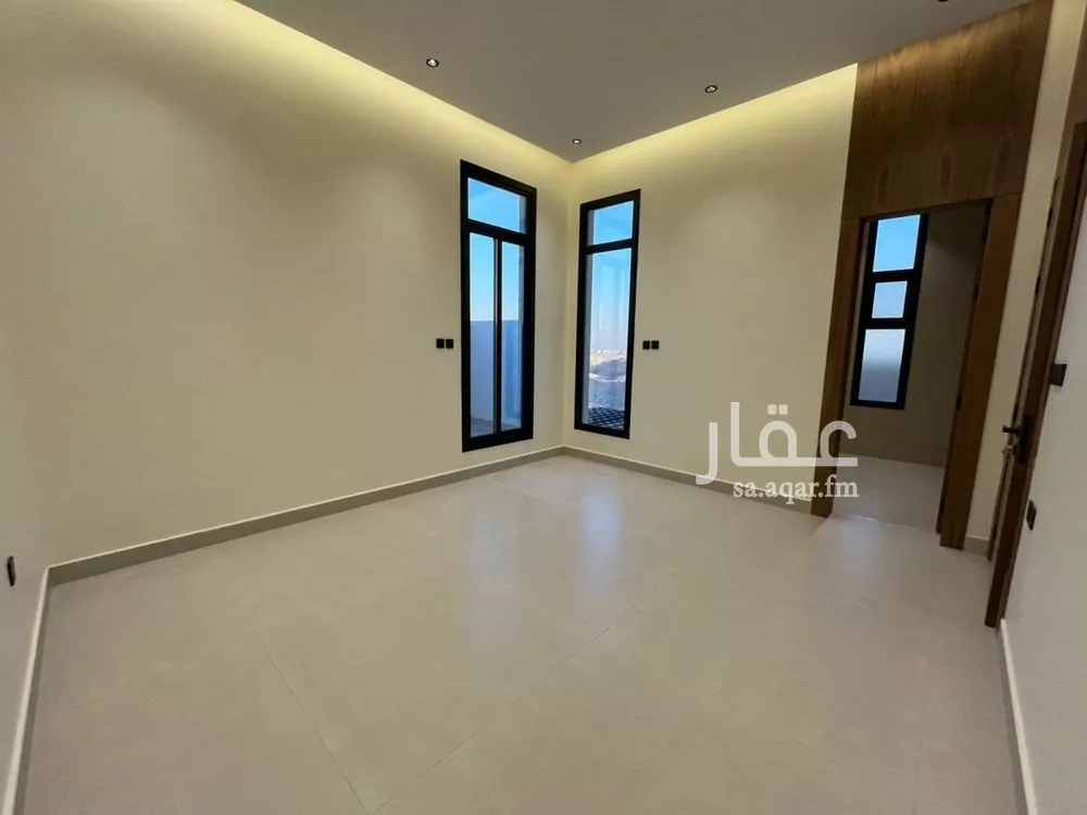 فيلا 6 غرف في المهدية 5