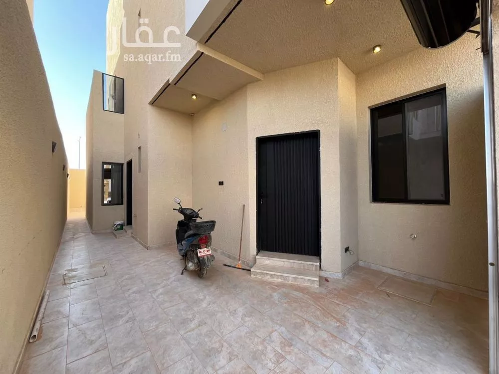 فيلا 6 غرف في المهدية 5