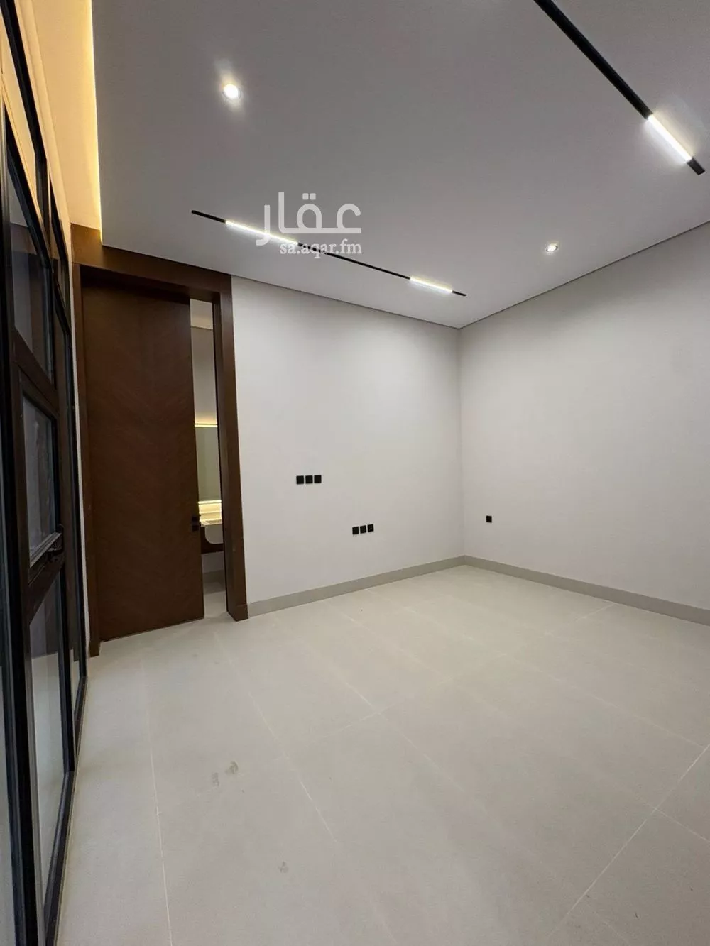 فيلا 6 غرف في المهدية 5