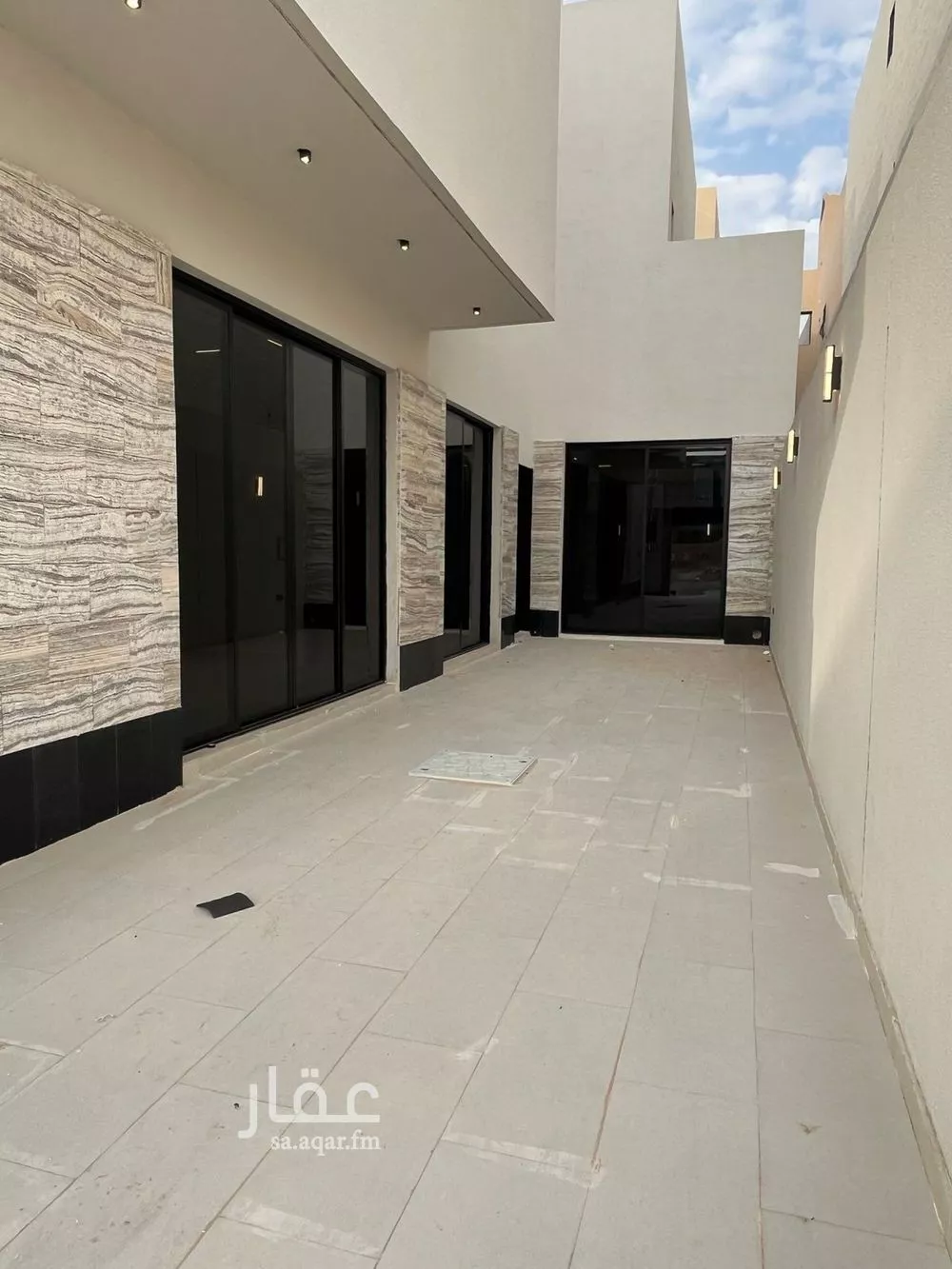 فيلا 6 غرف في المهدية 5