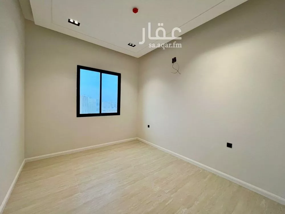 3 bedroom apartment in Al Mahdiyyah 4
