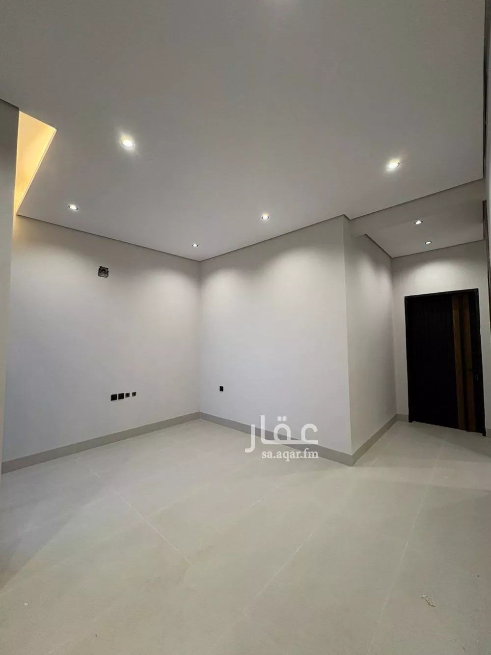 6 bedroom villa in Al Mahdiyyah 2