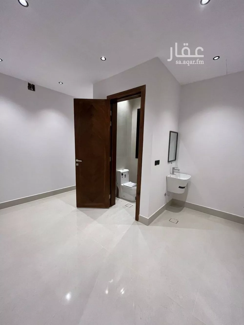 4 bedroom villa in Al Mahdiyyah, Riyadh 20