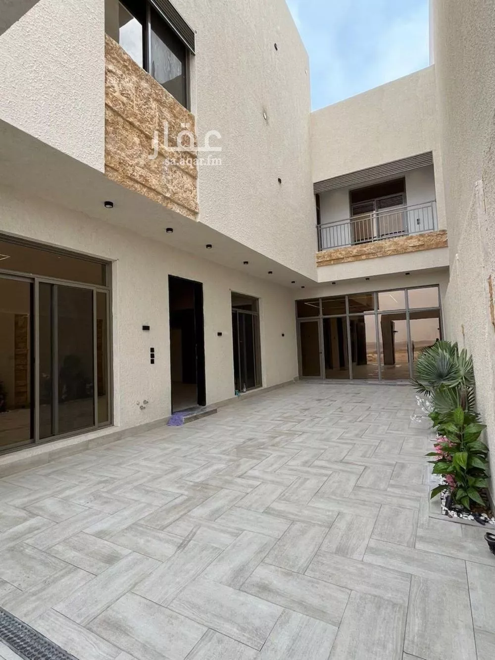 فيلا 6 غرف في المهدية 3