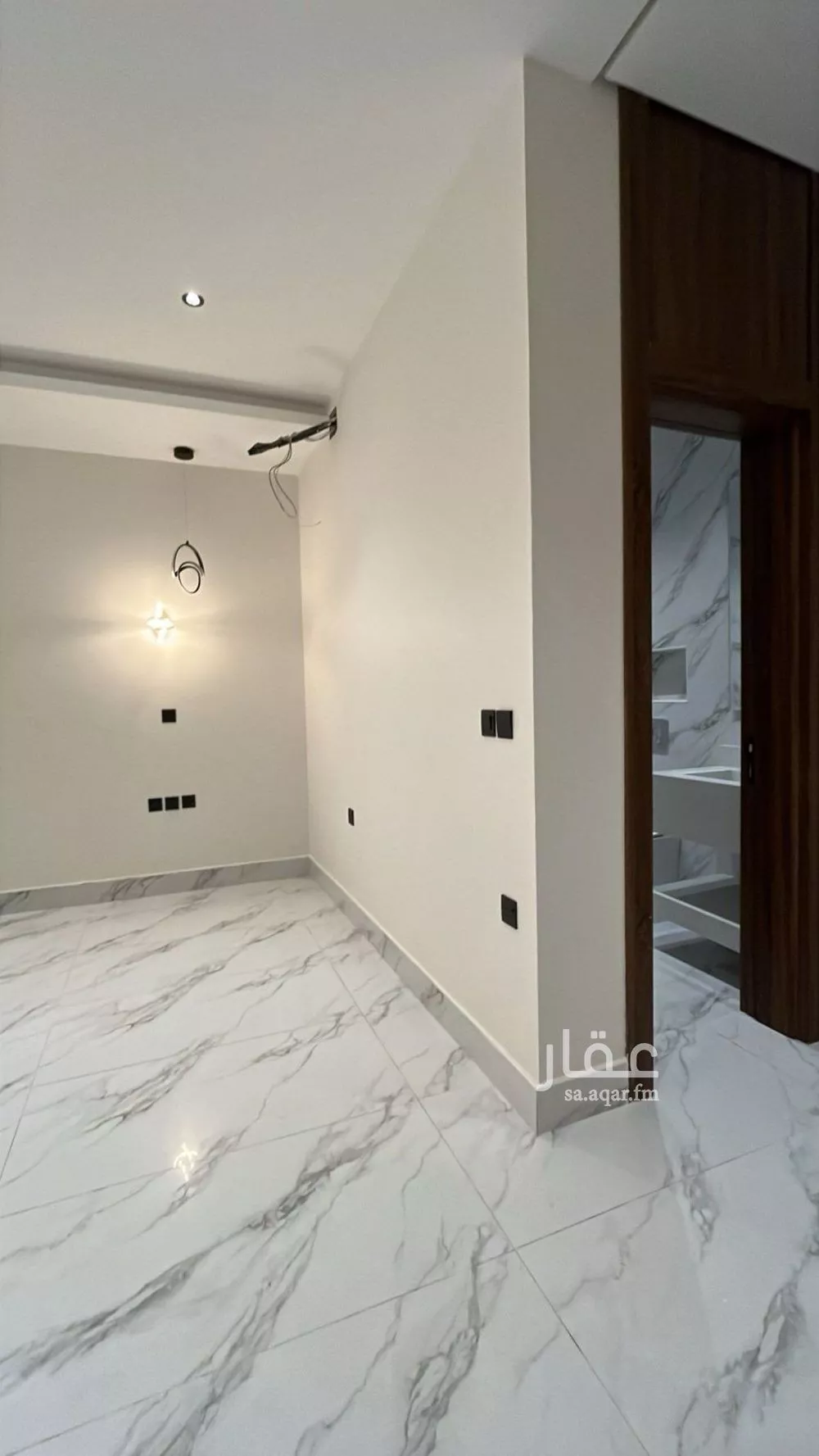 فيلا 6 غرف في المهدية 5