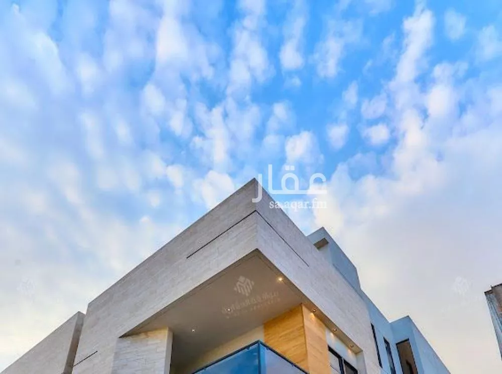 فيلا 7 غرف في المهدية 5