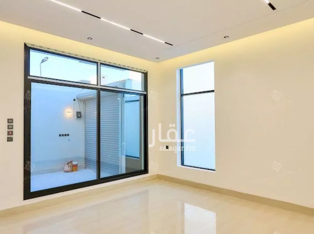 4 bedroom villa in Al Mahdiyyah 5