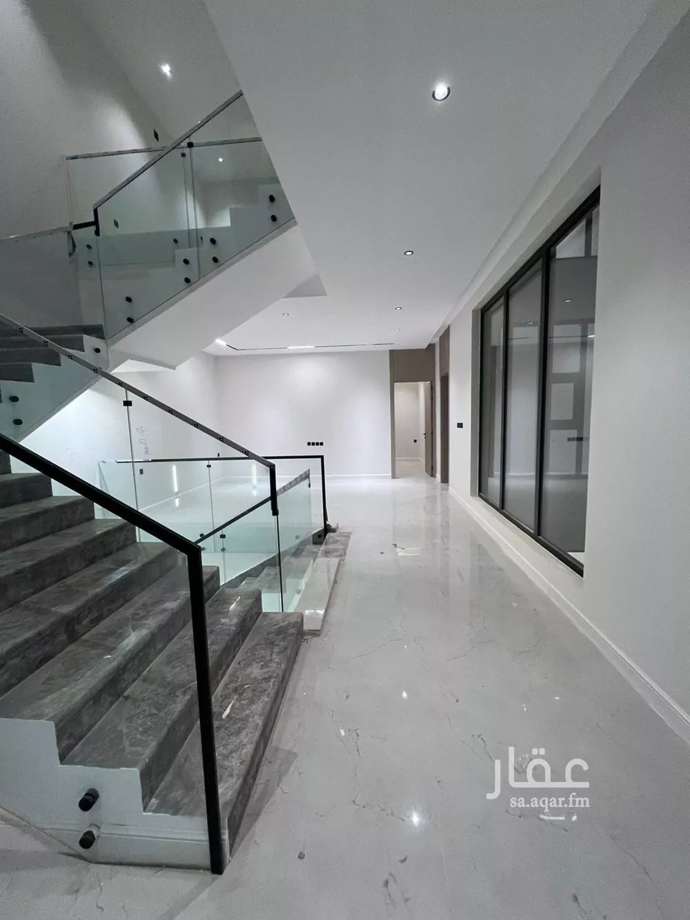 فيلا 6 غرف في المهدية 3