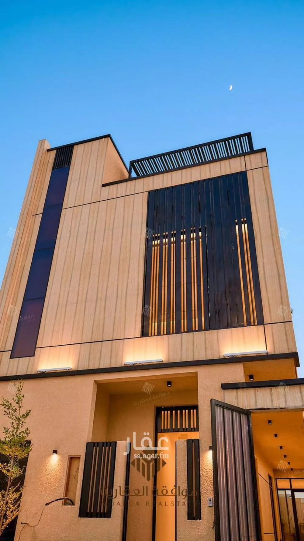 5 bedroom villa in Al Mahdiyyah 2