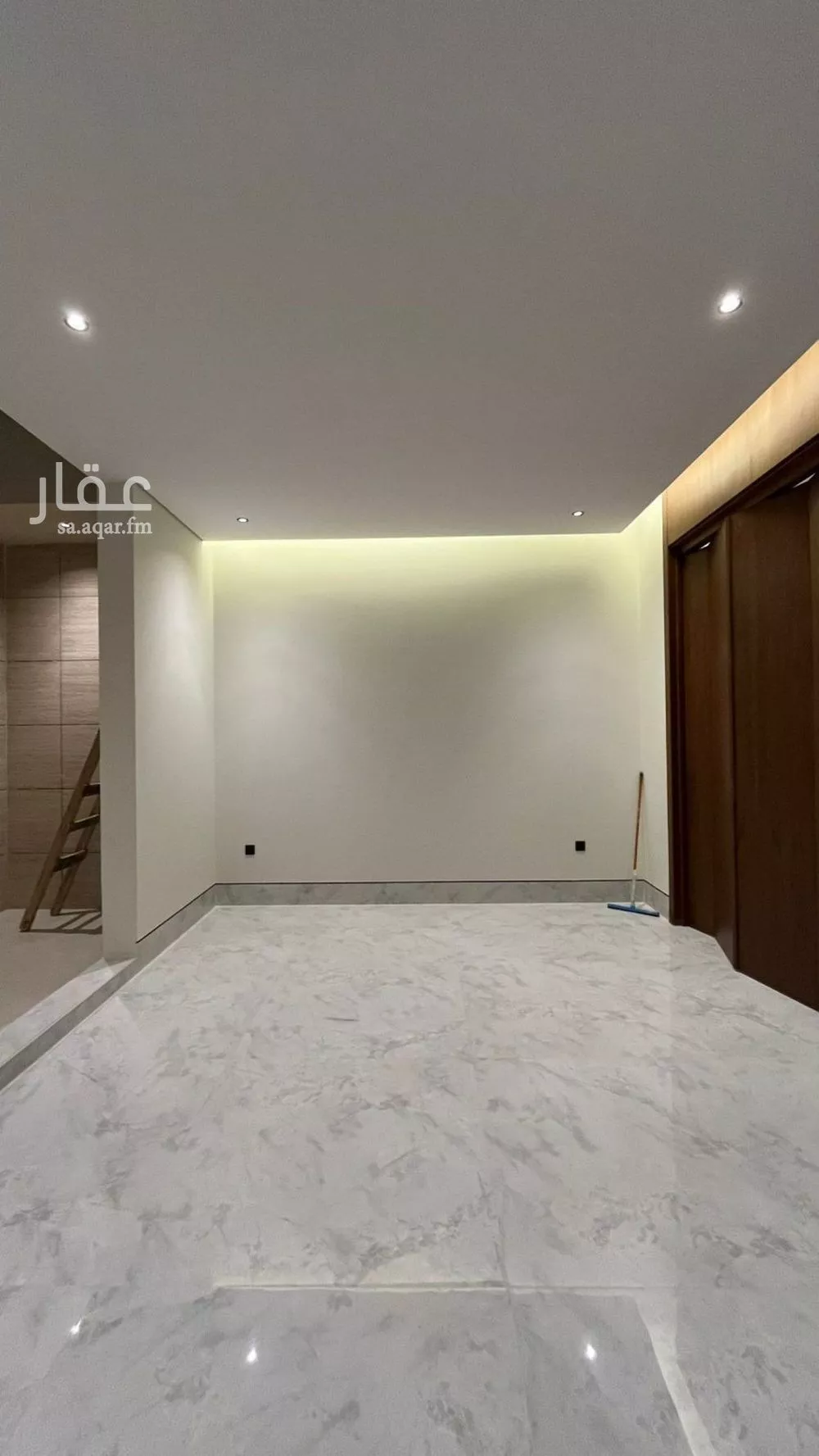 فيلا 6 غرف في المهدية 5