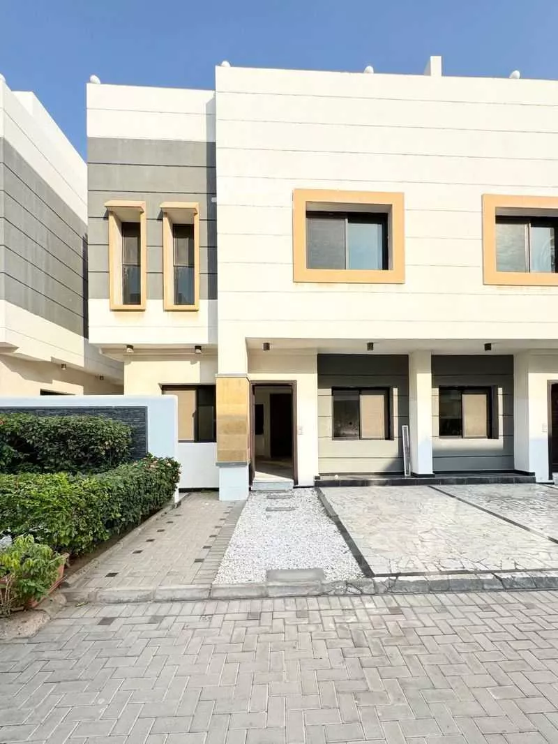 3 bedroom villa in Al Khalidiyyah, Jeddah 5
