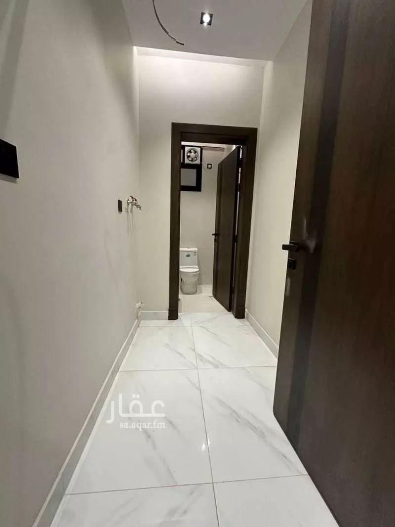 5 bedroom apartment in Muraykh 3