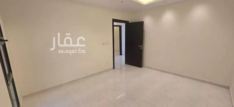 4 bedroom villa in Al Janadriyah 2