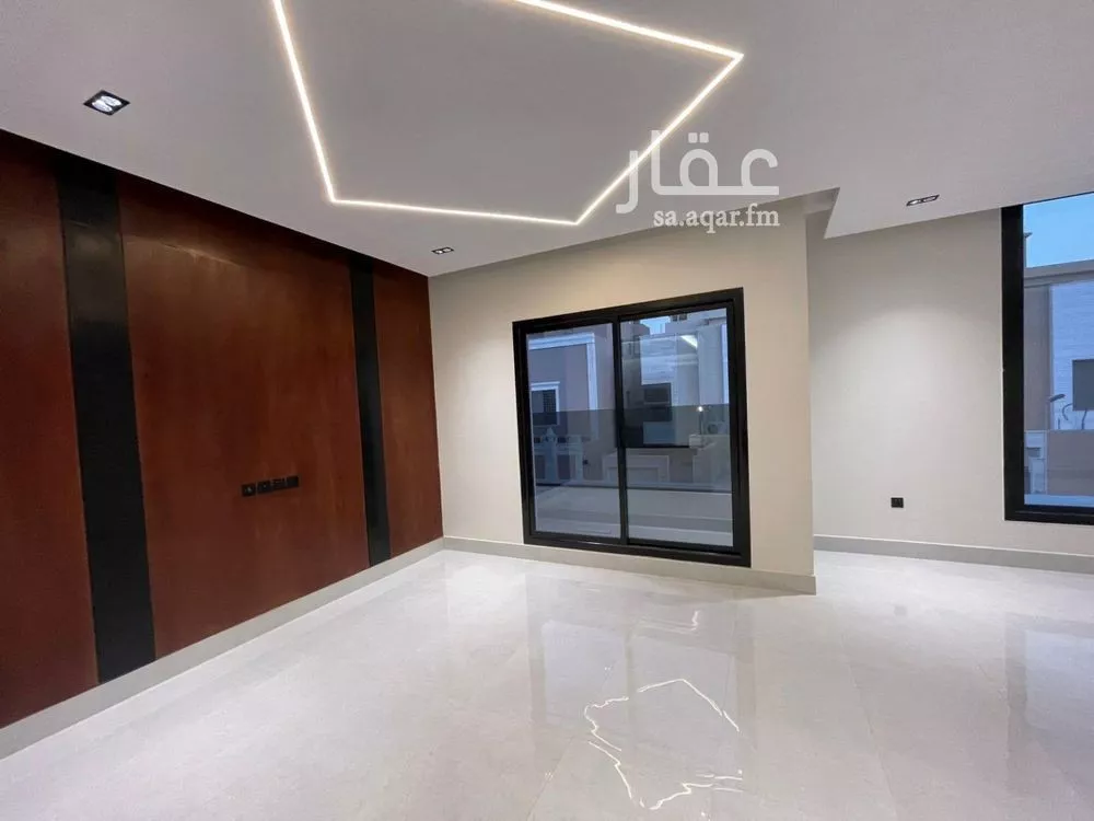 فيلا 6 غرف في العارض 5