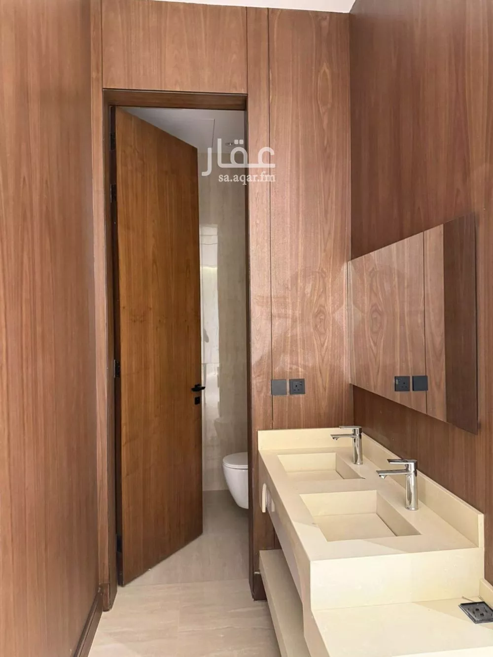 فيلا 6 غرف في النرجس 5