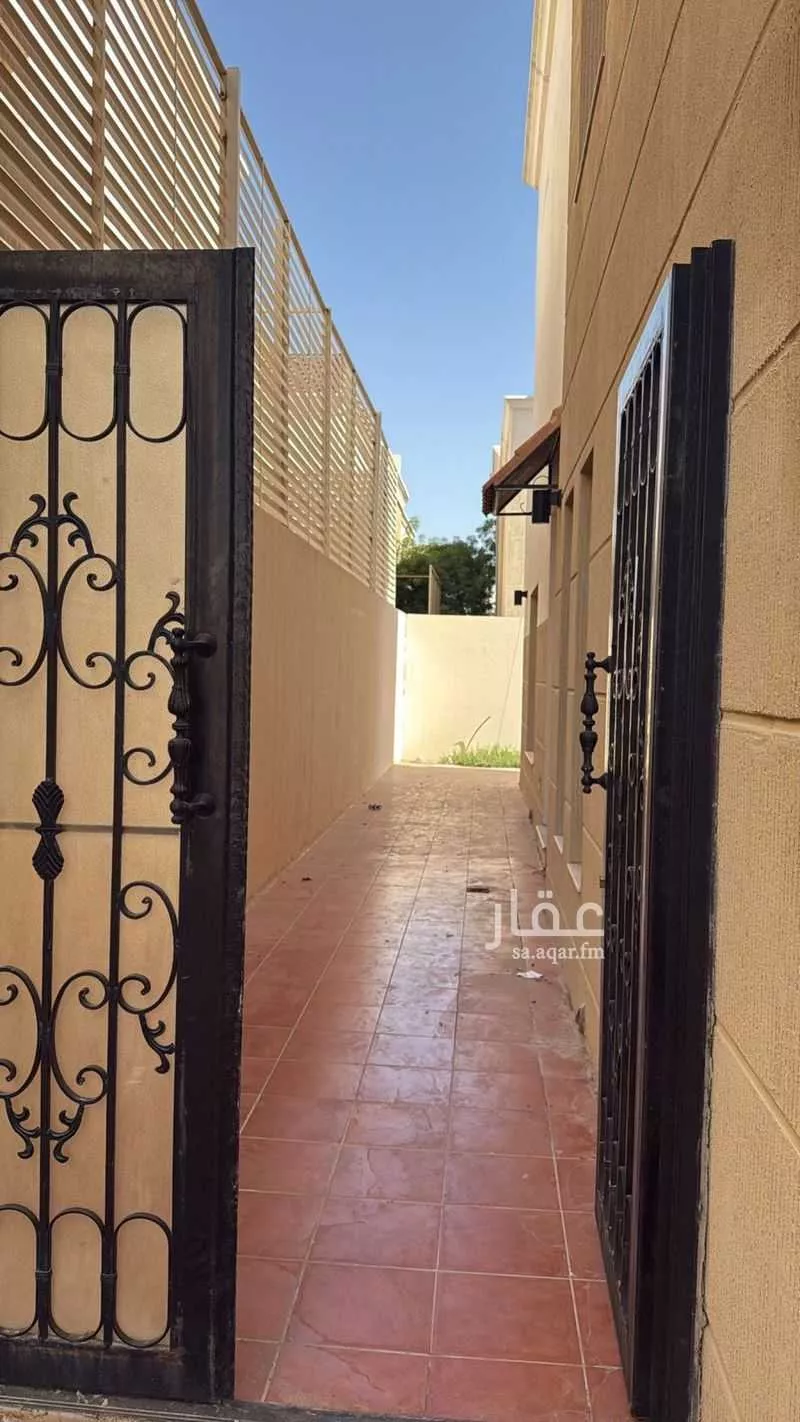 4 bedroom apartment in Al Fursan 5