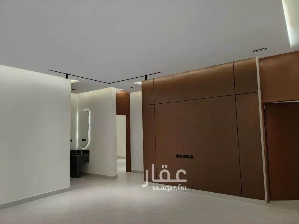 شقة 6 غرف في الرمال 2